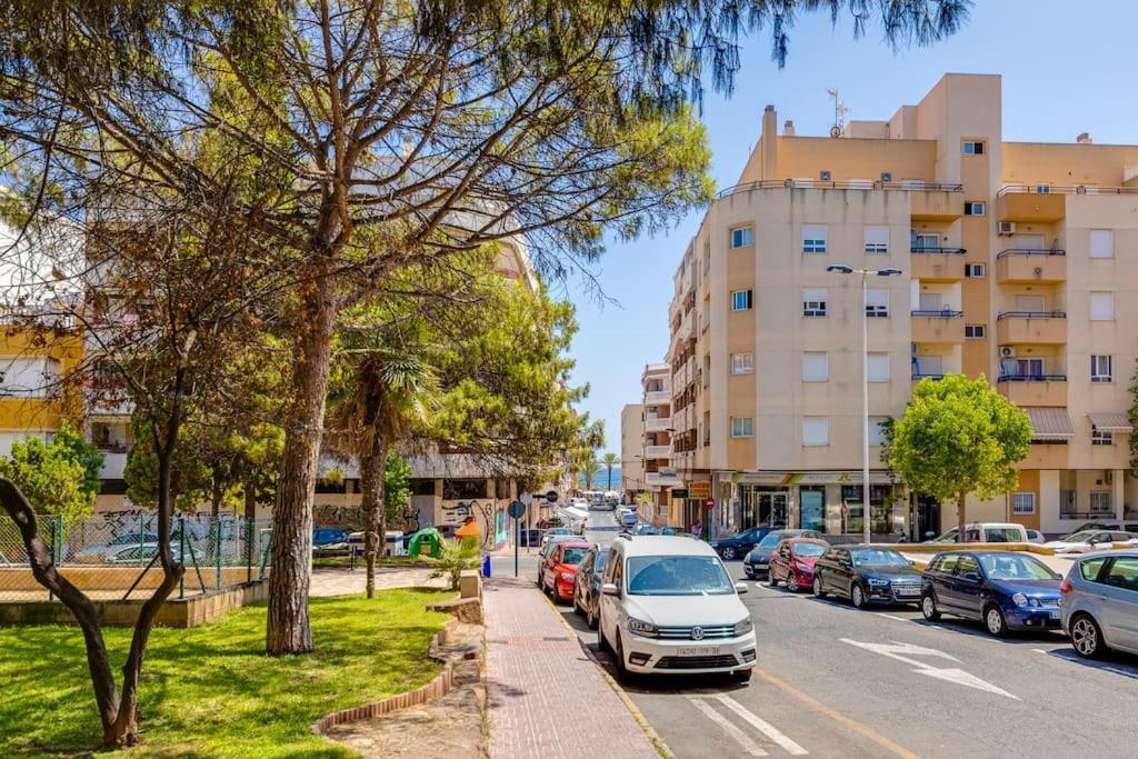 Studio Relax Playa Del Cura, Felix Rodriguez 3 托雷维耶哈 外观 照片